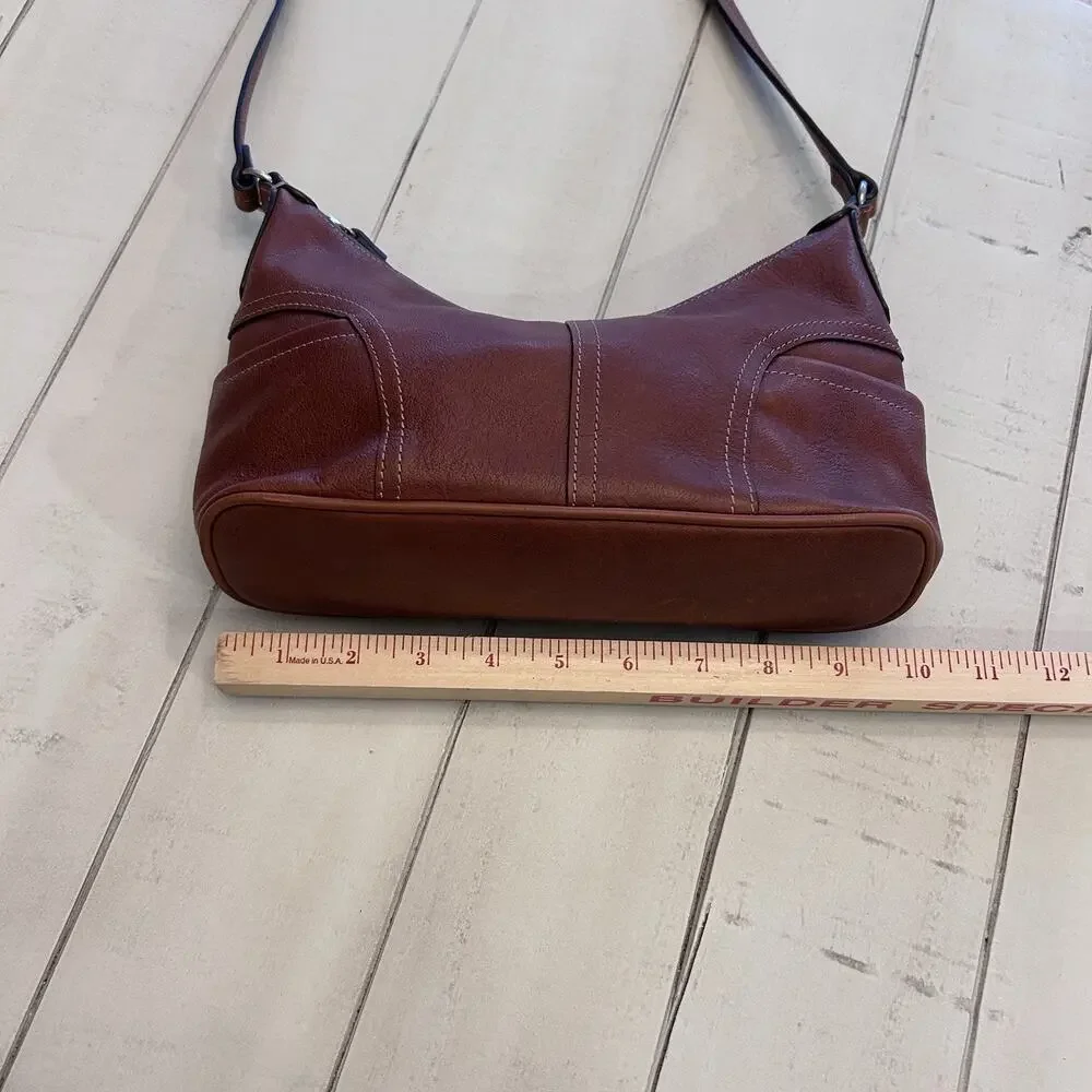 Fossil Leather Purse - Picture 3 of 13